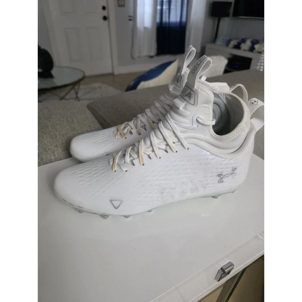 Under Armour UA Spotlight Lux MC 2.0 Football Cleats 3025082-100 Men's Size‎ 12